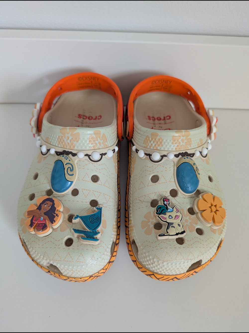 Disney Moana Kids Crocs Cream & Orange with Jibbet Charms Size 13